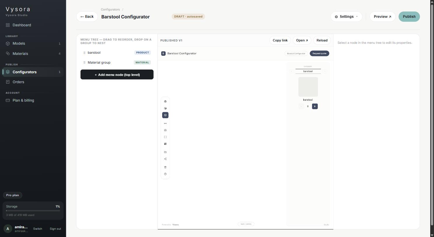 The builder with the published configurator rendering in the centre preview pane